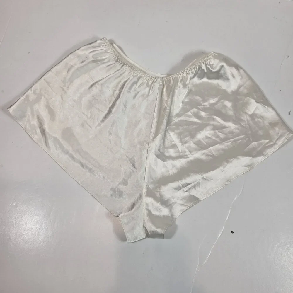 Vintage Victoria's Secret Second Skin Satin sleep lounge shorts Bun medium ivory - Picture 2 of 8